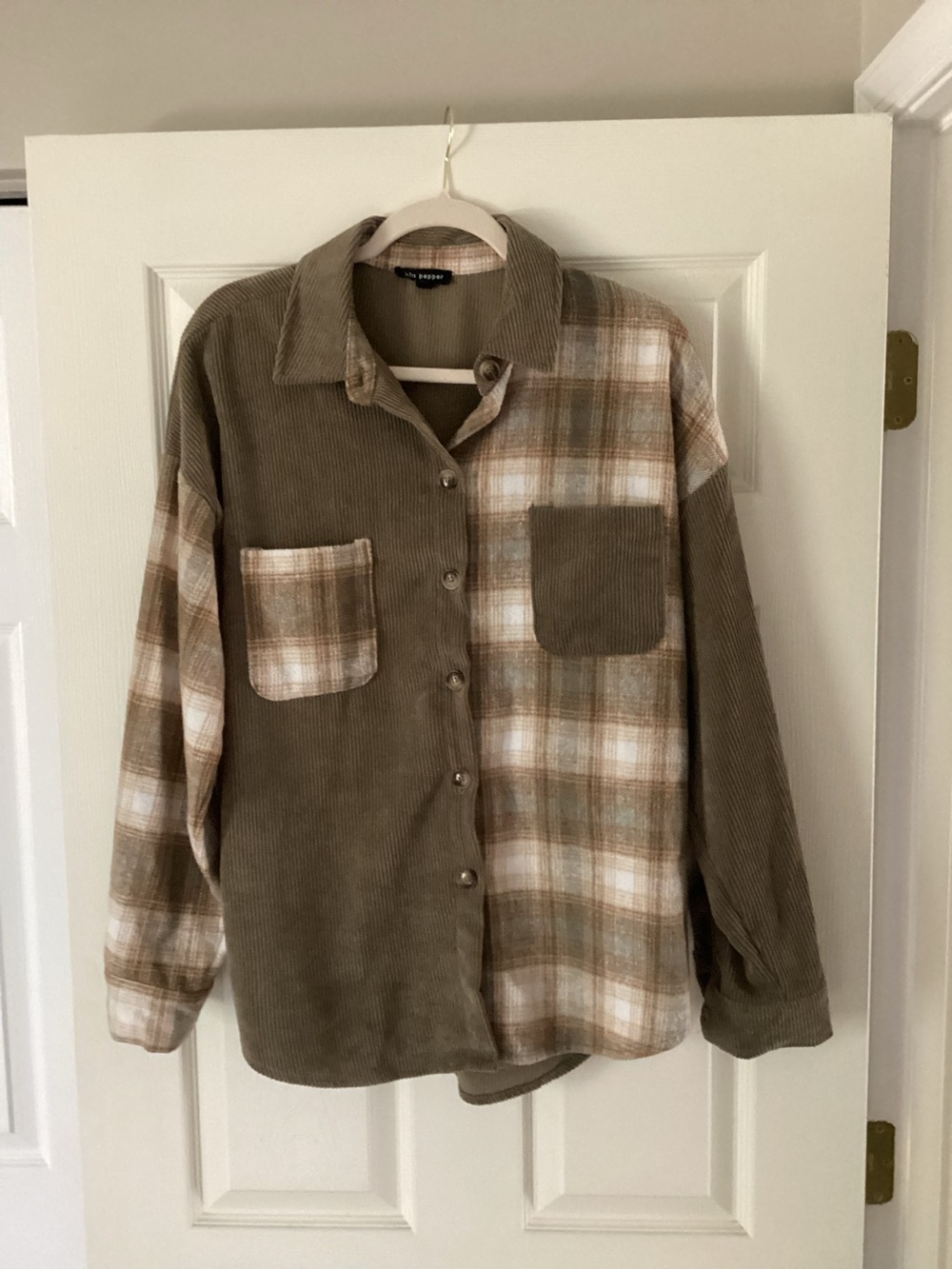 Women’s Olive & Cream Corduroy Plaid Button-Up Shirt
